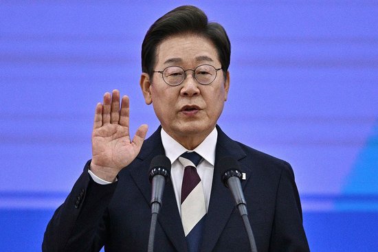 重回(🥙)青瓦台 复苏经济 弥合社会裂痕 韩国新总统有哪些执政计划？